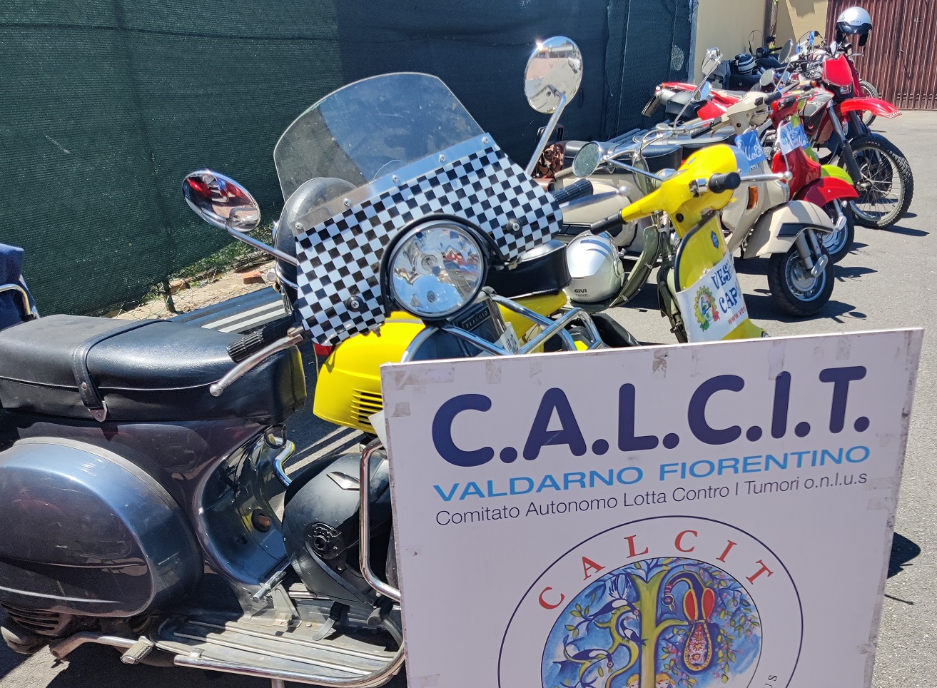 Calcit, a Leccio un pranzo da applausi con i “Vespisti”